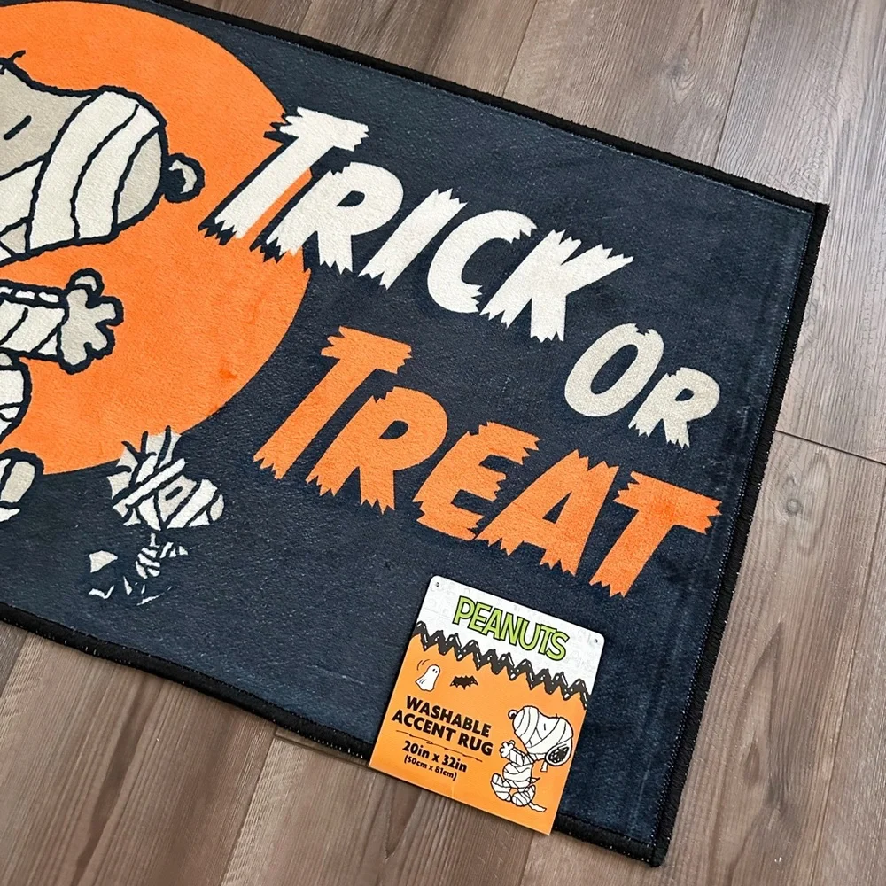 NEW Snoppy & Woodstock Halloween Accent Rug